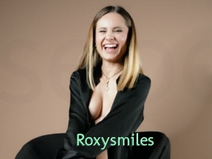 Roxysmiles